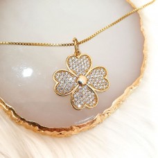 Colar trevo de 4 folhas zirconia